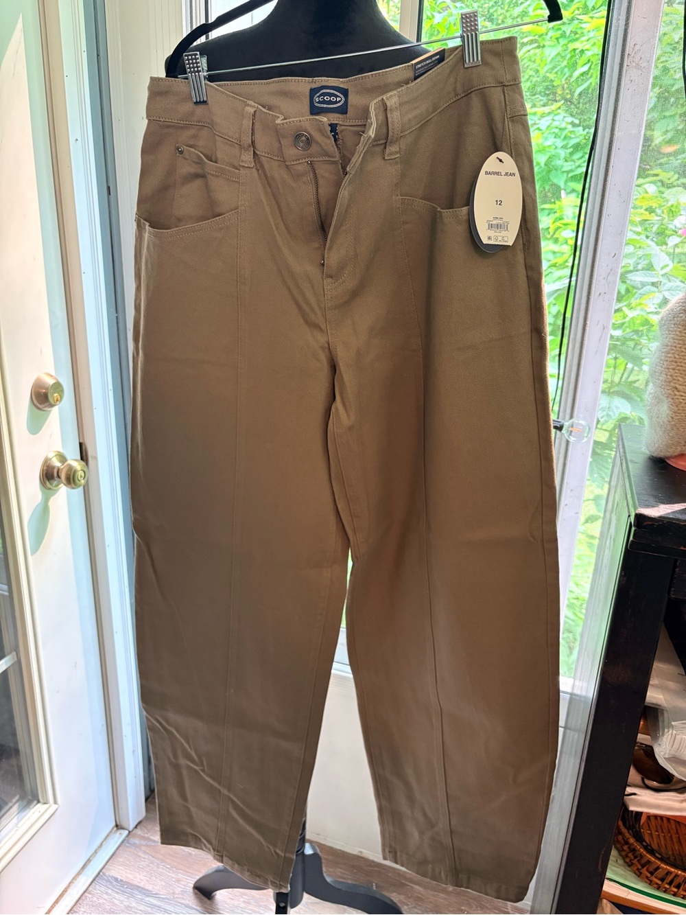 Scoop Women's Olive Green Barrel Jeans